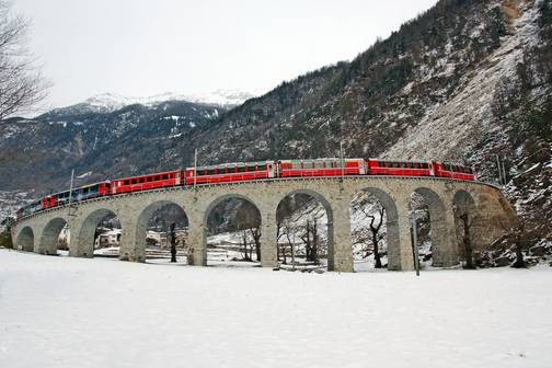 วิธีการจองที่นั่งรถไฟสายชมวิว Bernina Express